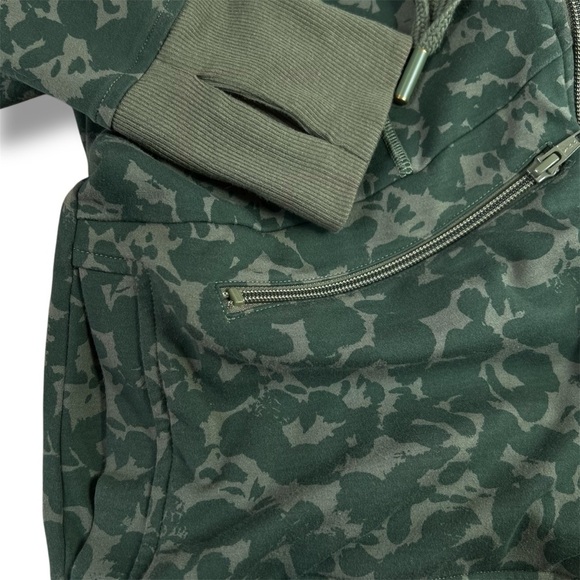 Cabi 6030 Camo Hoodie Marathon Jacket Women's M Green Floral Full Zip Athletic - Picture 6 of 11